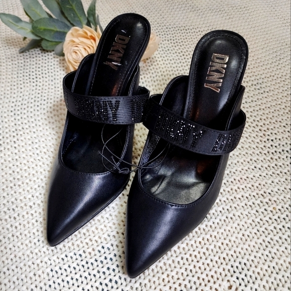 Dkny Shoes - DKNY black high heels size 7.5 NEW